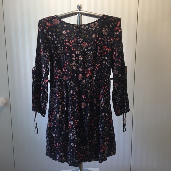 American Eagle navy blue tunic/dress with red pink green flowers 🌺 Size S - Picture 5 of 8